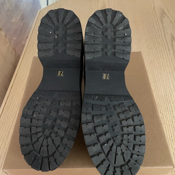 Steve Madden woman’s boots - Picture 5 of 9